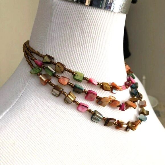 Layered Beaded Metallic Chip Stone Necklace - Picture 2 of 6